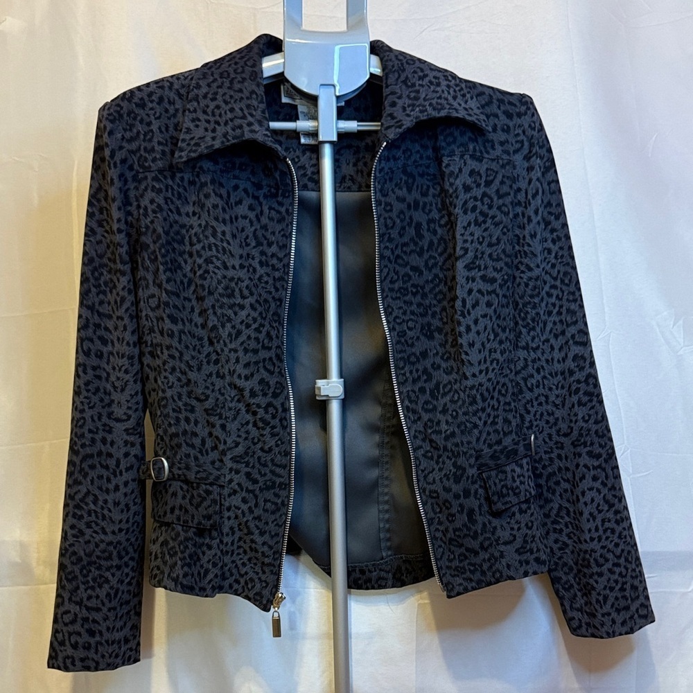 Jessica Howard Dark Gray Leopard Print Blazer